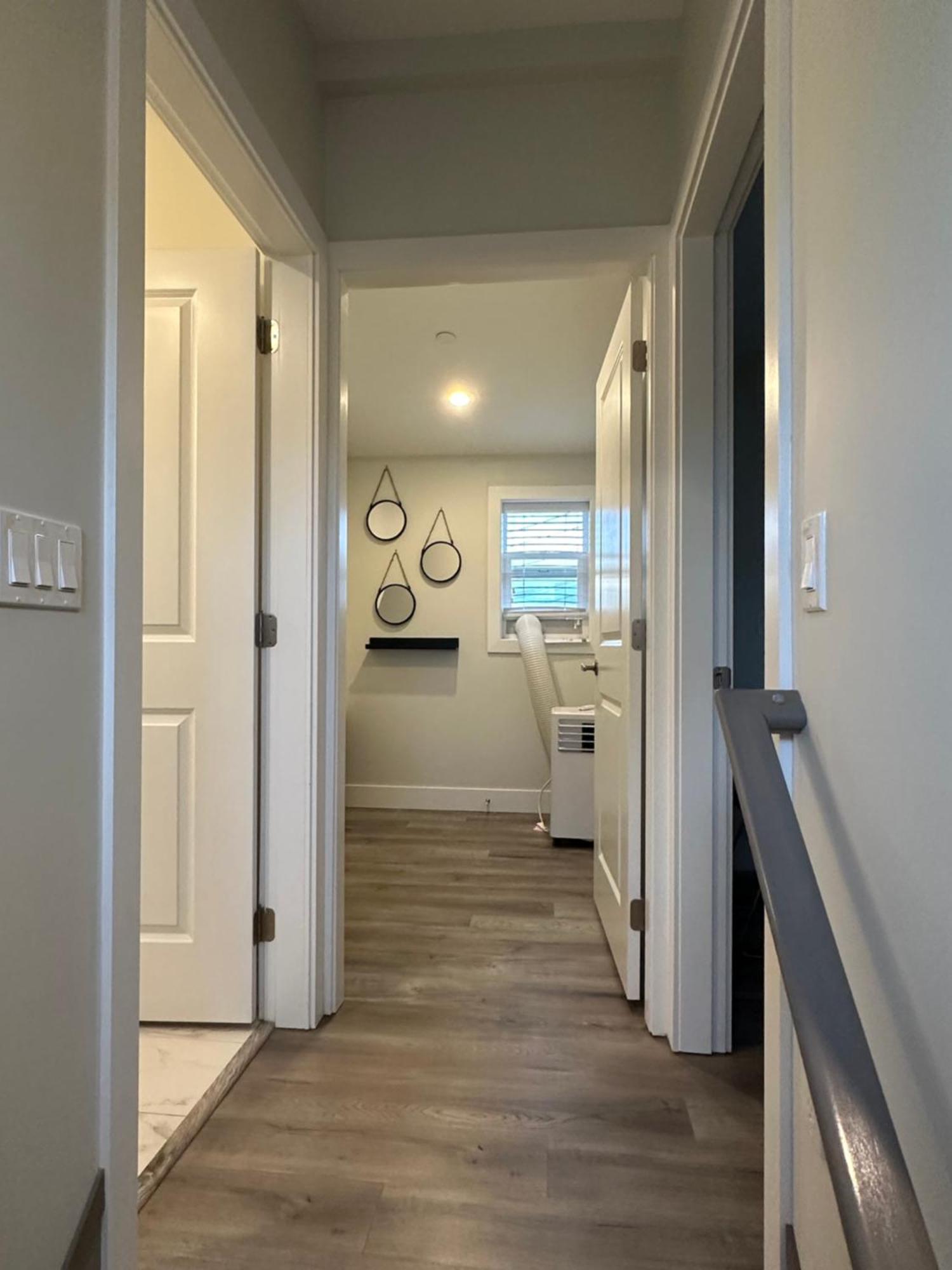 Bright And Cozy Modern Home In Vancouver - Central To Yvr-Downtown - Free Private Parking Eksteriør billede